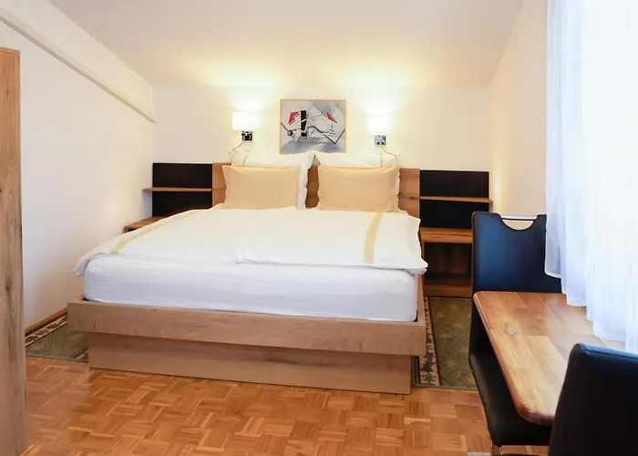 Rooms Gasper G 3* Postojna